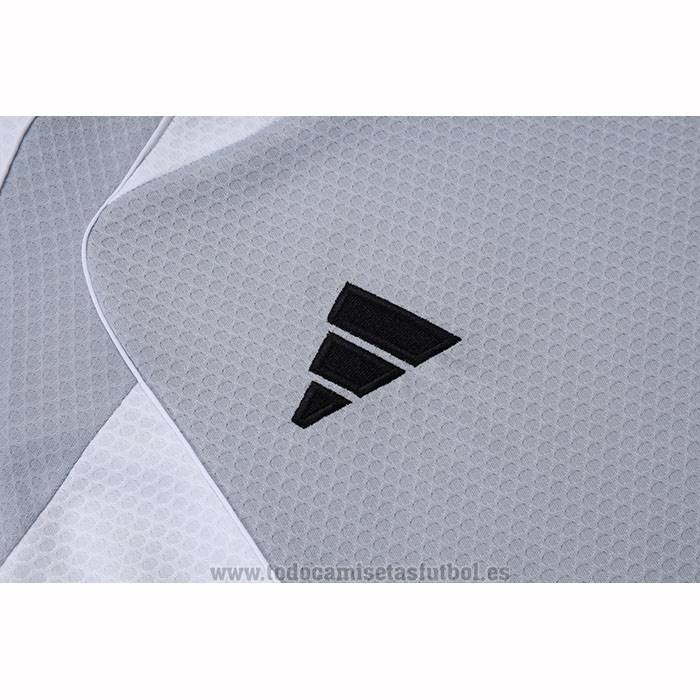 Chandal del Real Madrid Manga Corta 2025-2026 Gris - Pantalon Corto